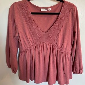 Mauve colored flowy top